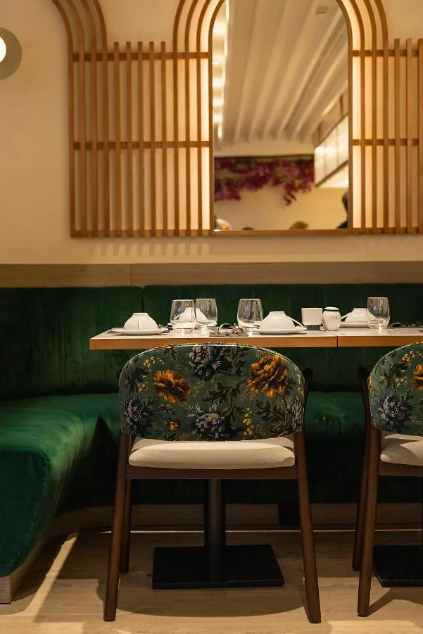 ליסבון Luster Hotel 4*,  פורטוגל