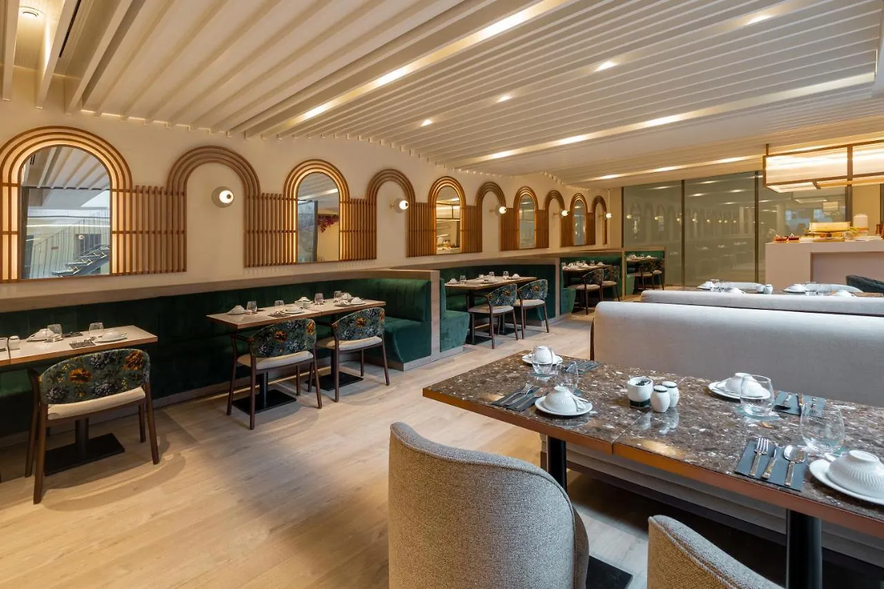 Luster Hotel Lisboa
